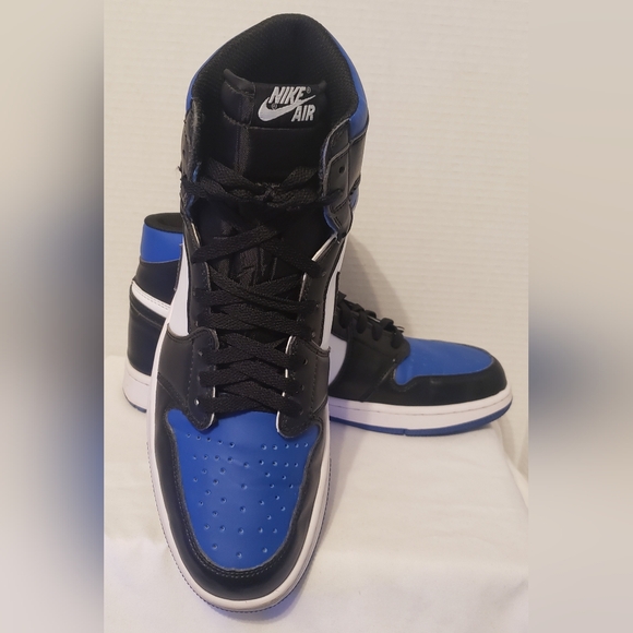 Air Jordan 1 Retro OG High "Royal Toe" Size 13 555088-041 - Picture 1 of 11